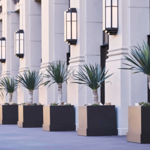 Jardiniere de exterior din fibra de sticla seria Cubbe 4